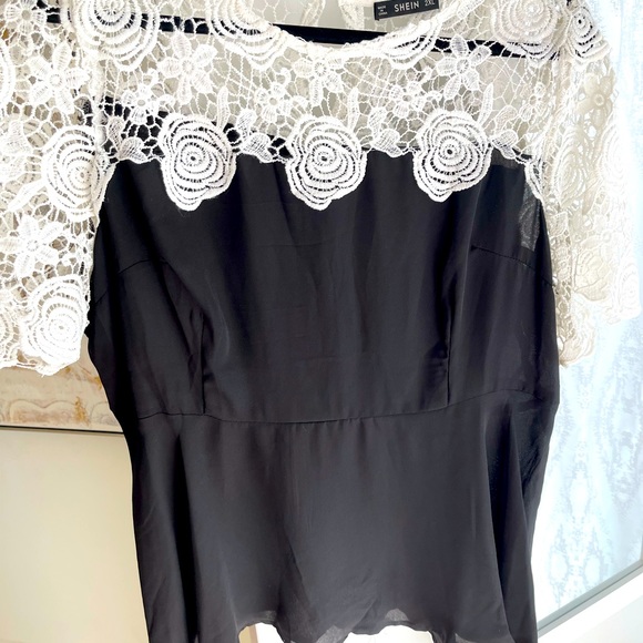 Black peplum plus size top - Picture 1 of 2